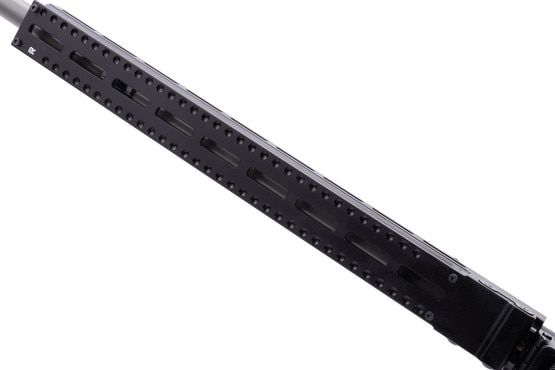 Lightweight, rigid Geissele handguard.